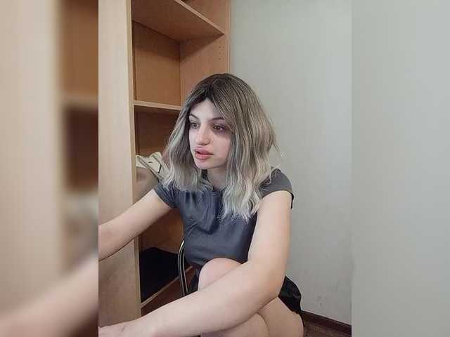 Sonyagasay's BongaCams show and profile