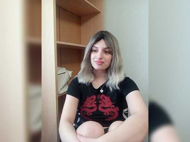 Sonyagasay's BongaCams show and profile
