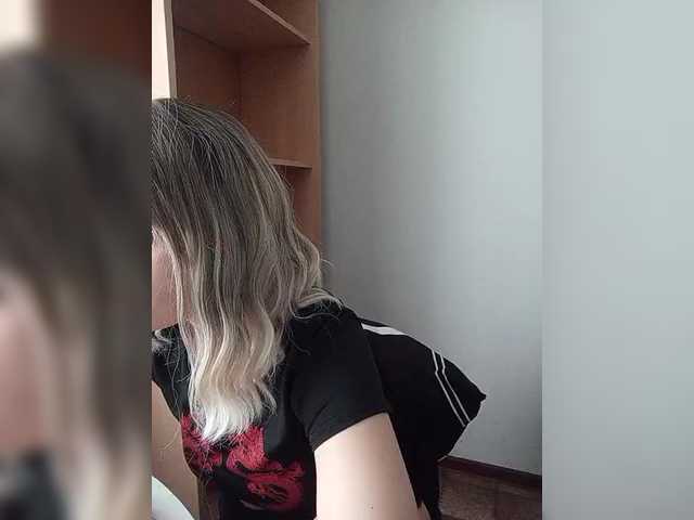 Sonyagasay's BongaCams show and profile