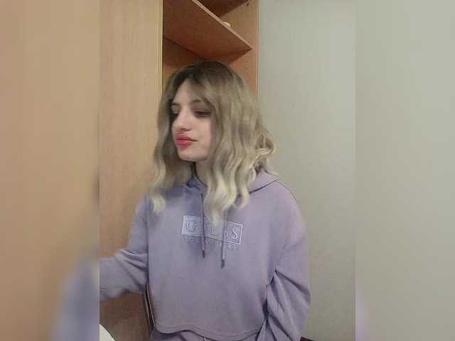 Sonyagasay's BongaCams show and profile