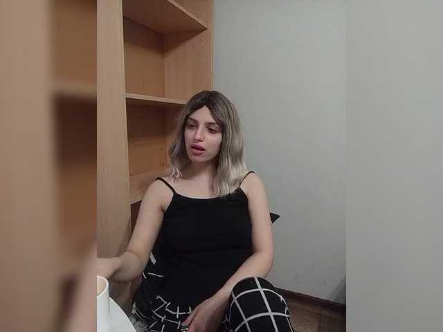 Sonyagasay's BongaCams show and profile