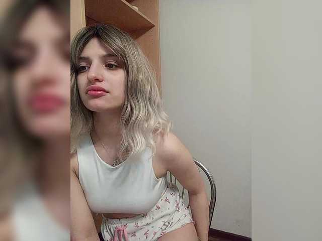 Sonyagasay's BongaCams show and profile