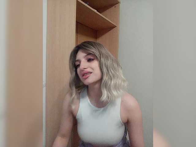 Sonyagasay's BongaCams show and profile