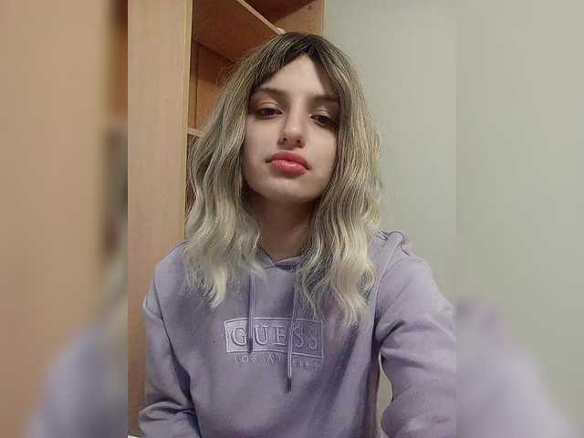 Sonyagasay's BongaCams show and profile