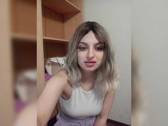 Sonyagasay's BongaCams show and profile