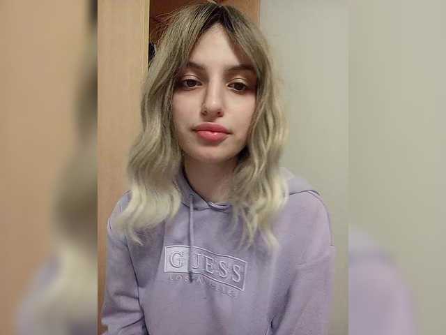 Sonyagasay's BongaCams show and profile