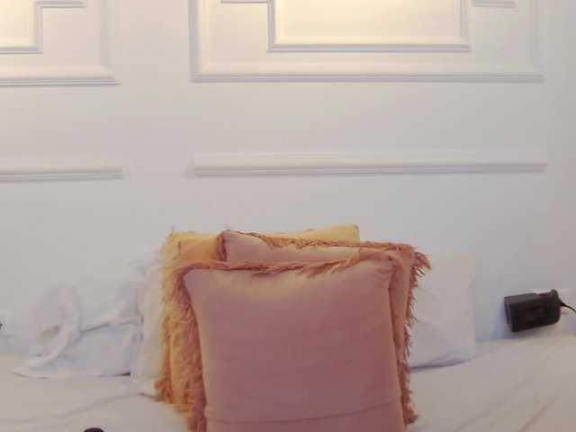  CharlotteDilucca chat room