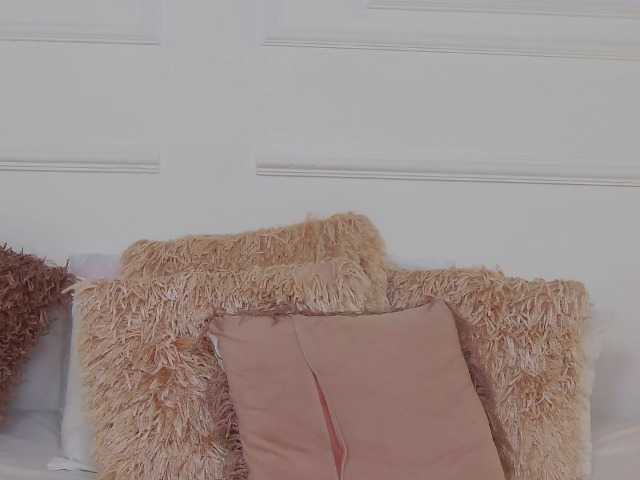 CharlotteDilucca's BongaCams show and profile