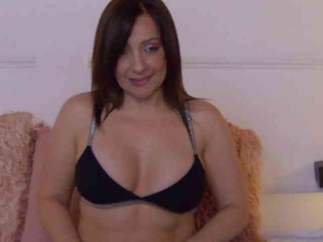 CharlotteDilucca webcam