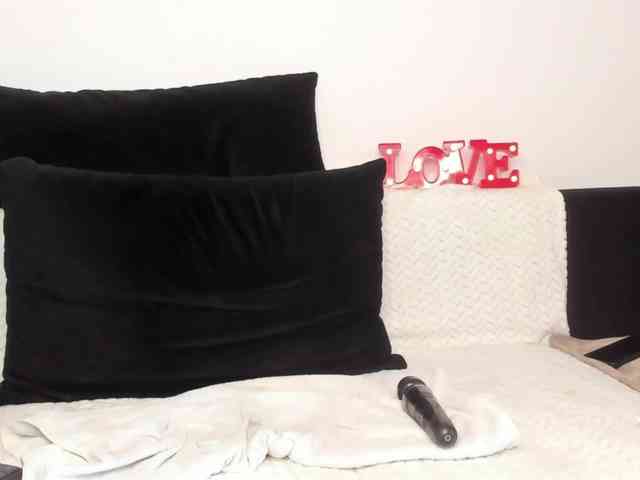 AnastasiasCharms webcam