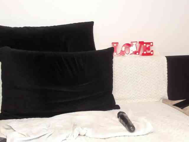 AnastasiasCharms webcam