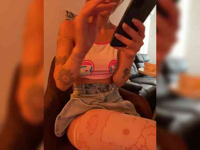 babegirl webcam