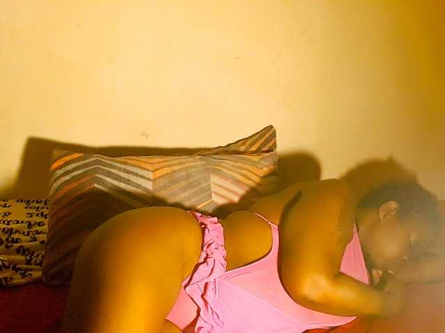 LunaCullen webcam