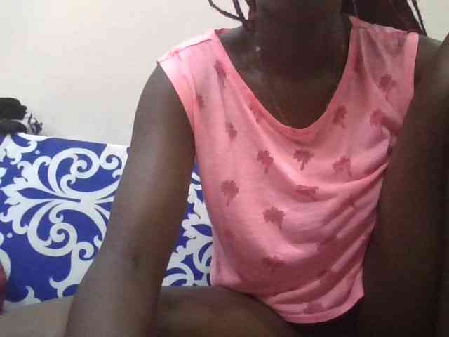 Sexytyrah webcam