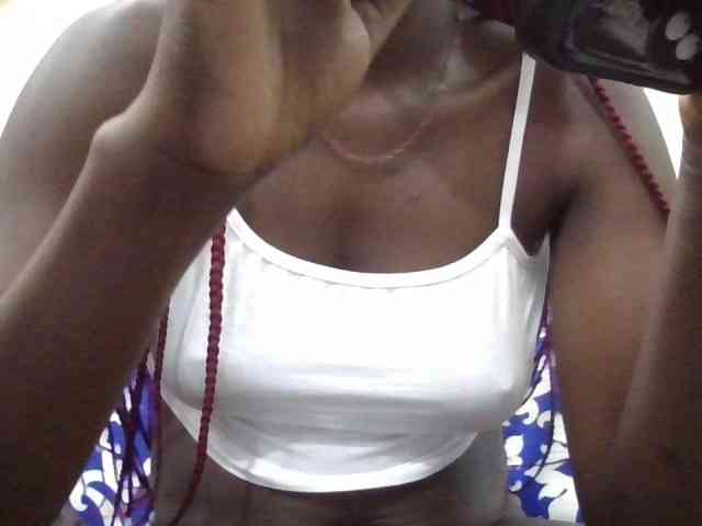 Sexytyrah webcam