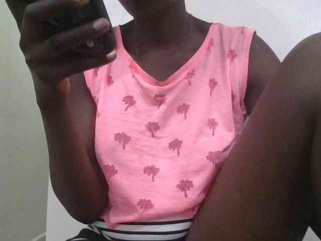 Sexytyrah webcam
