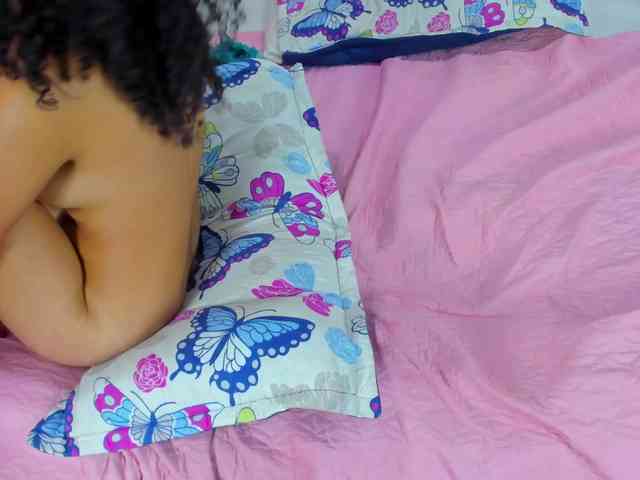 Innocent-Looks webcam