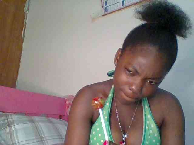 Littlemissy webcam