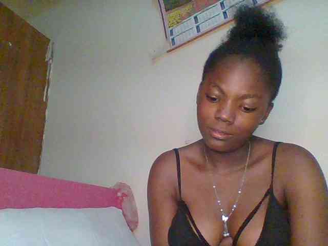 Littlemissy webcam