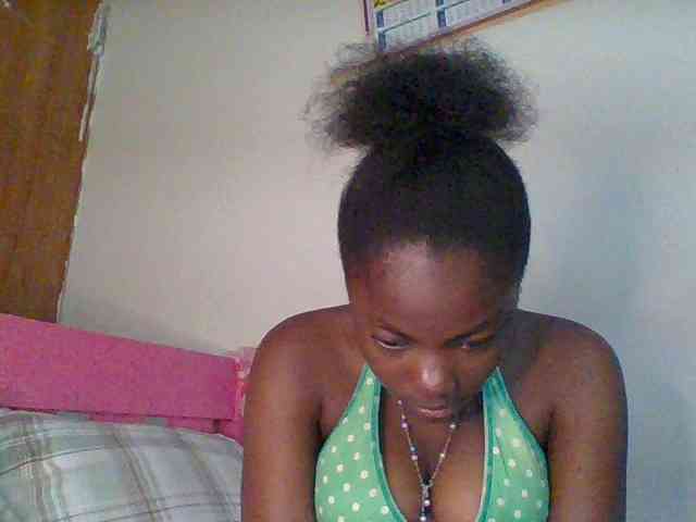 Littlemissy webcam