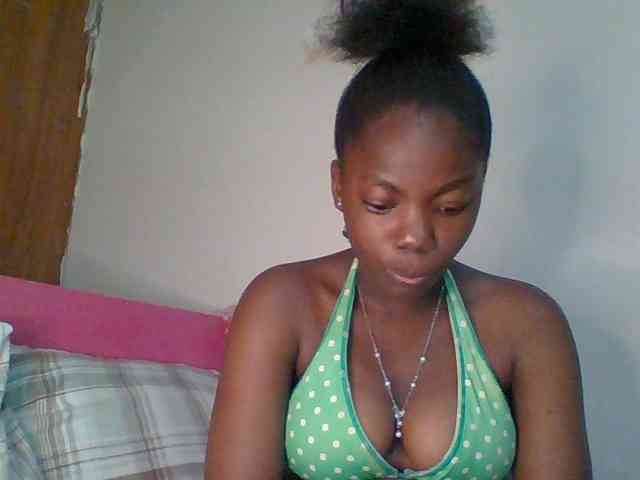 Littlemissy webcam