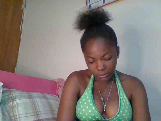 Littlemissy webcam