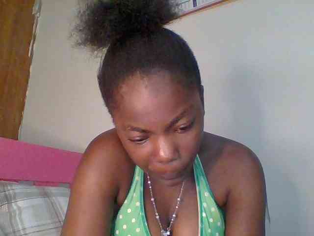 Littlemissy webcam