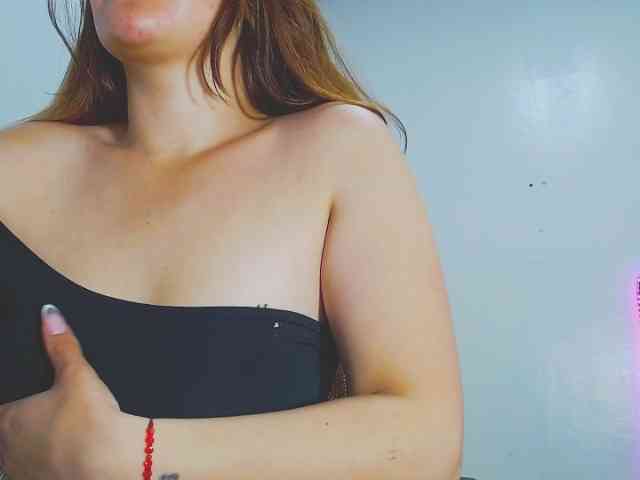 Anny-azalea webcam