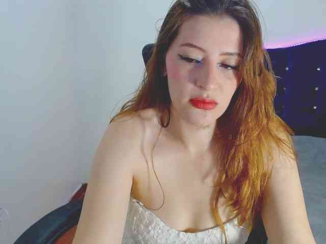 Anny-azalea webcam
