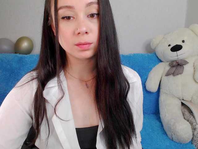  AlinaShepard chat room
