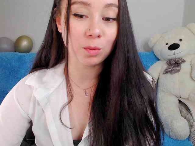 AlinaShepard webcam