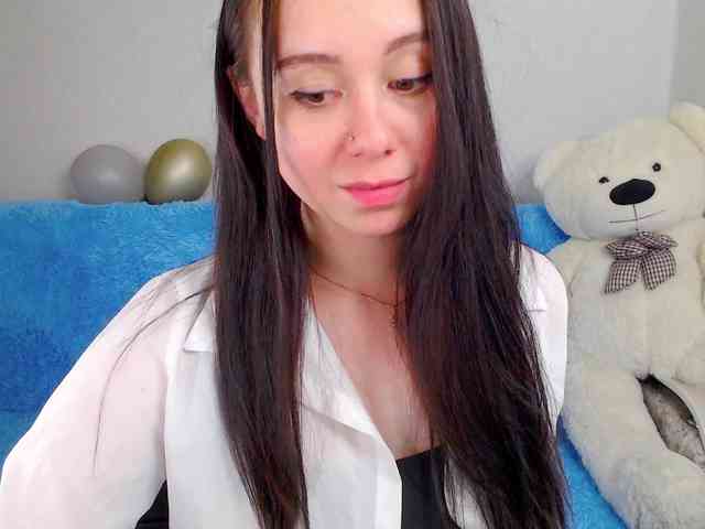 AlinaShepard webcam