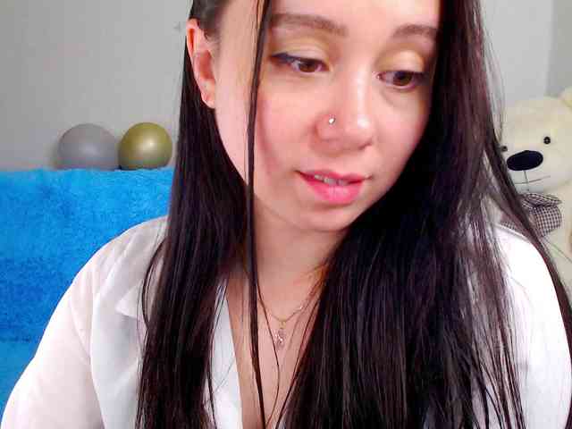 AlinaShepard webcam