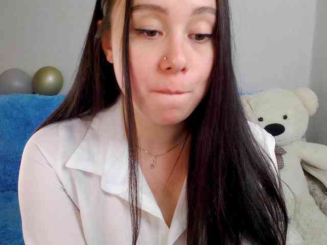 AlinaShepard webcam