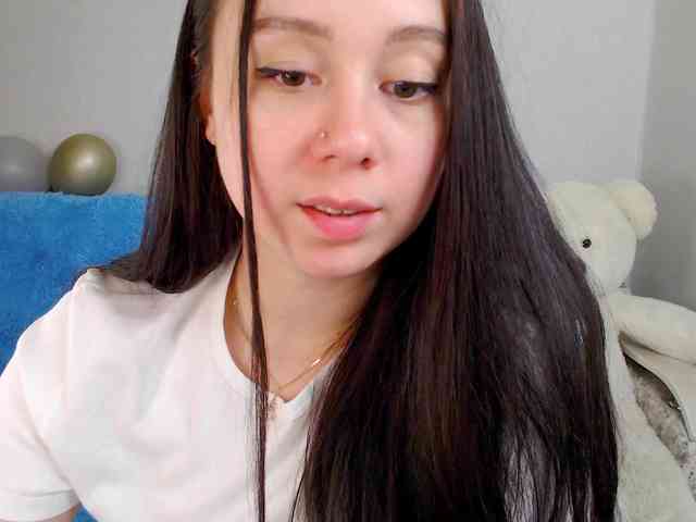 AlinaShepard webcam