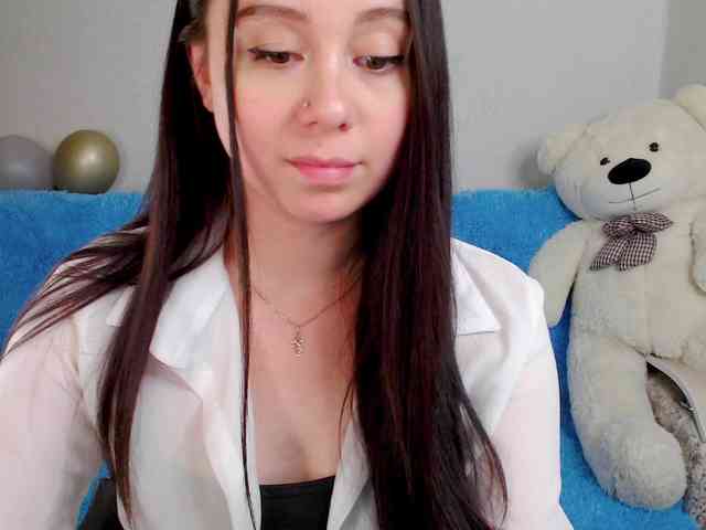 AlinaShepard webcam