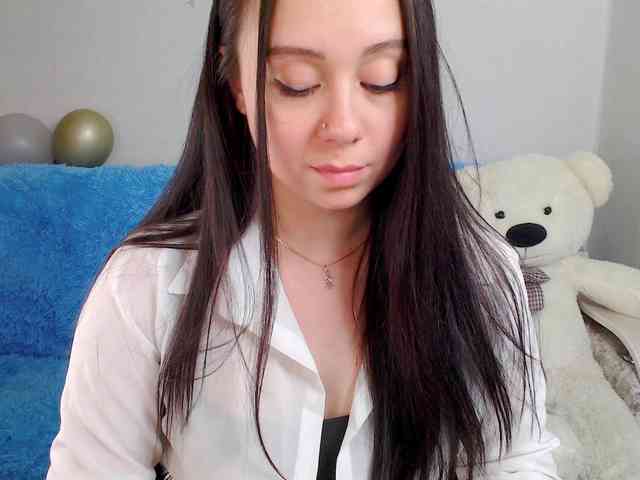 AlinaShepard webcam