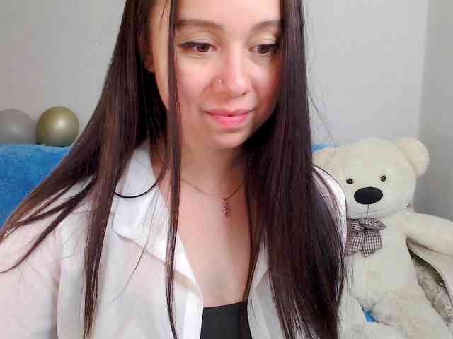 AlinaShepard webcam