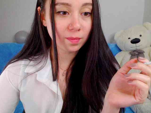 AlinaShepard webcam