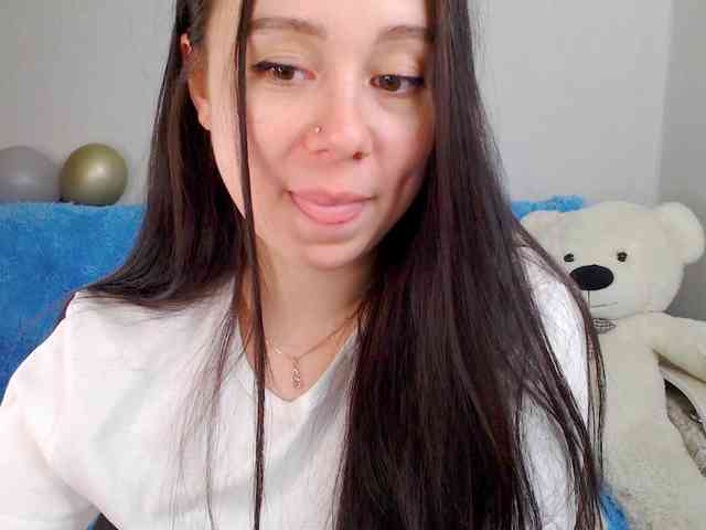 AlinaShepard webcam