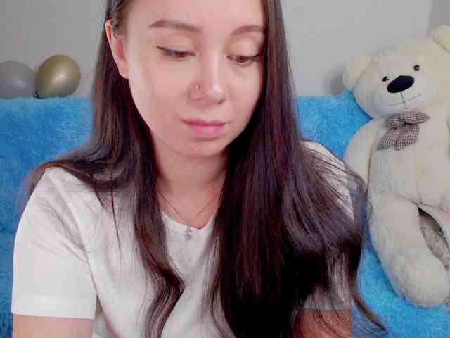 AlinaShepard webcam