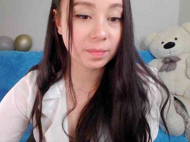 AlinaShepard webcam
