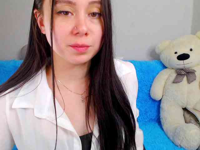 AlinaShepard webcam
