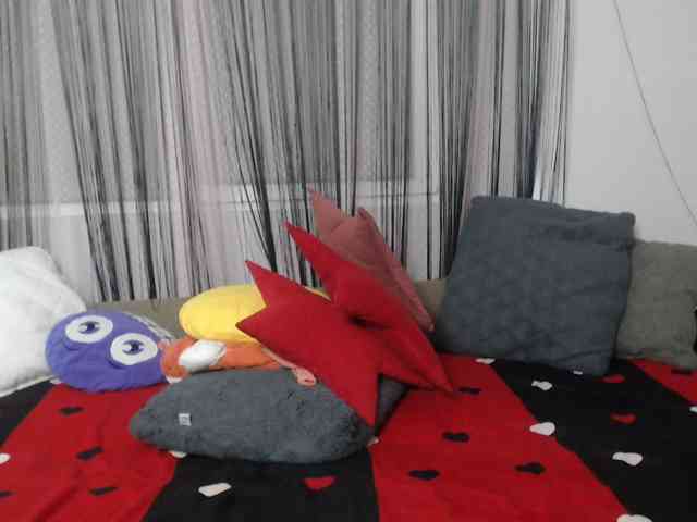 SexyNycolle38 webcam