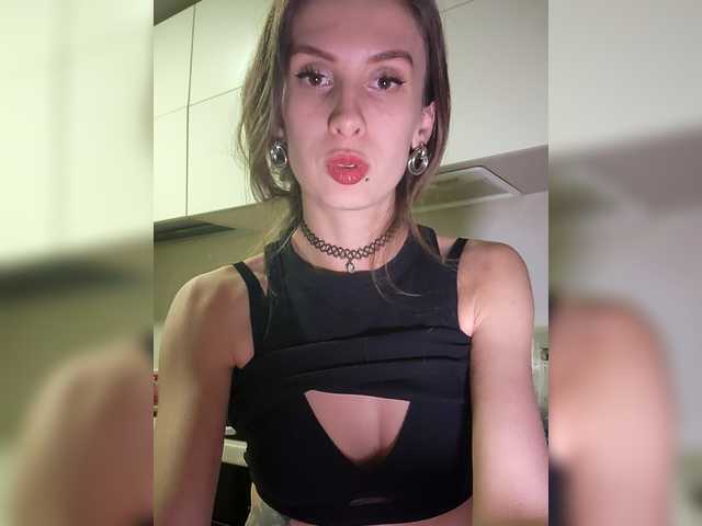 KITTYtempreXXX's BongaCams show and profile