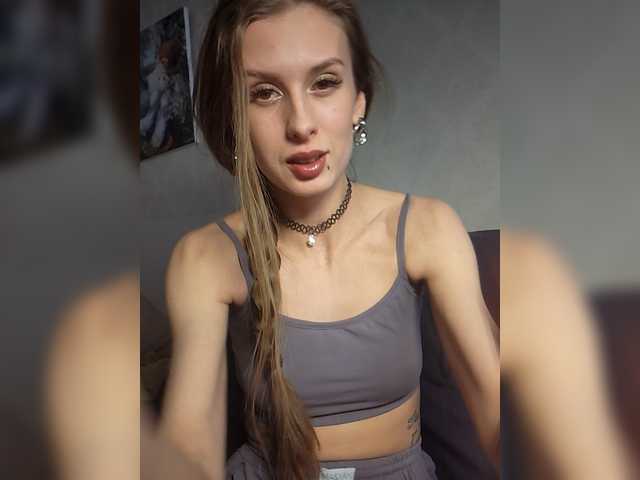 KITTYtempreXXX's BongaCams show and profile