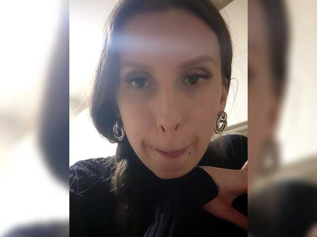 KITTYtempreXXX's BongaCams show and profile