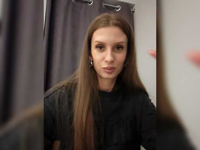 KITTYtempreXXX's BongaCams show and profile