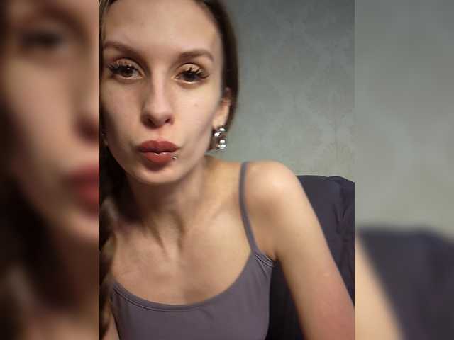 KITTYtempreXXX's BongaCams show and profile