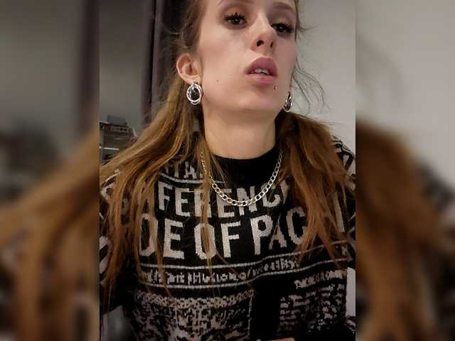 KITTYtempreXXX's BongaCams show and profile